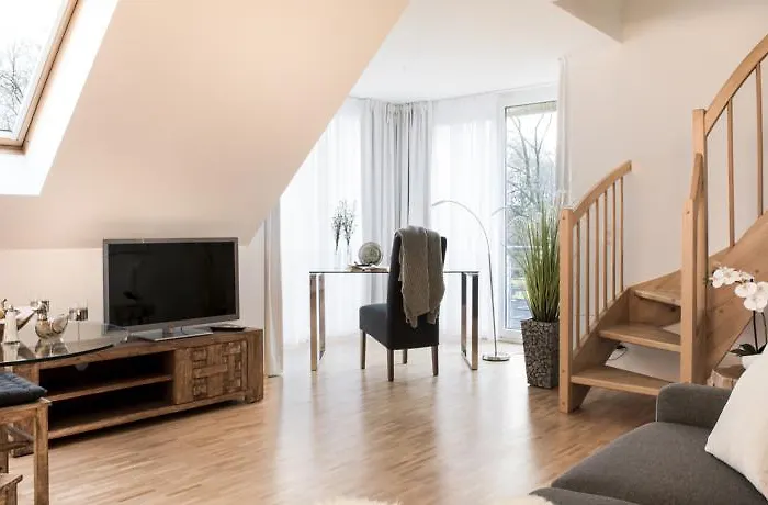 Parkside House 4*