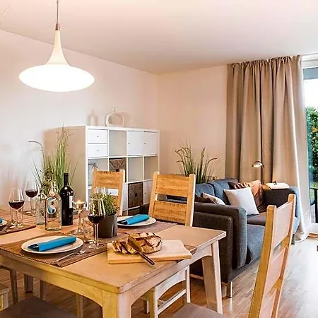 Parkside House 4*